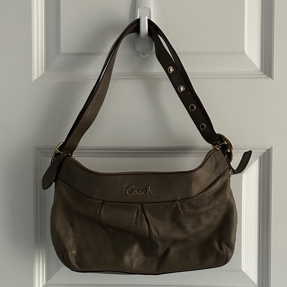 Coach Shoulder Bag in Dark Brown Leather